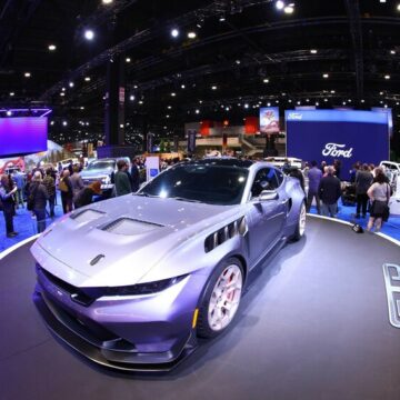 Chrome, Curves and Horsepower: The Chicago Auto Show Roars Back